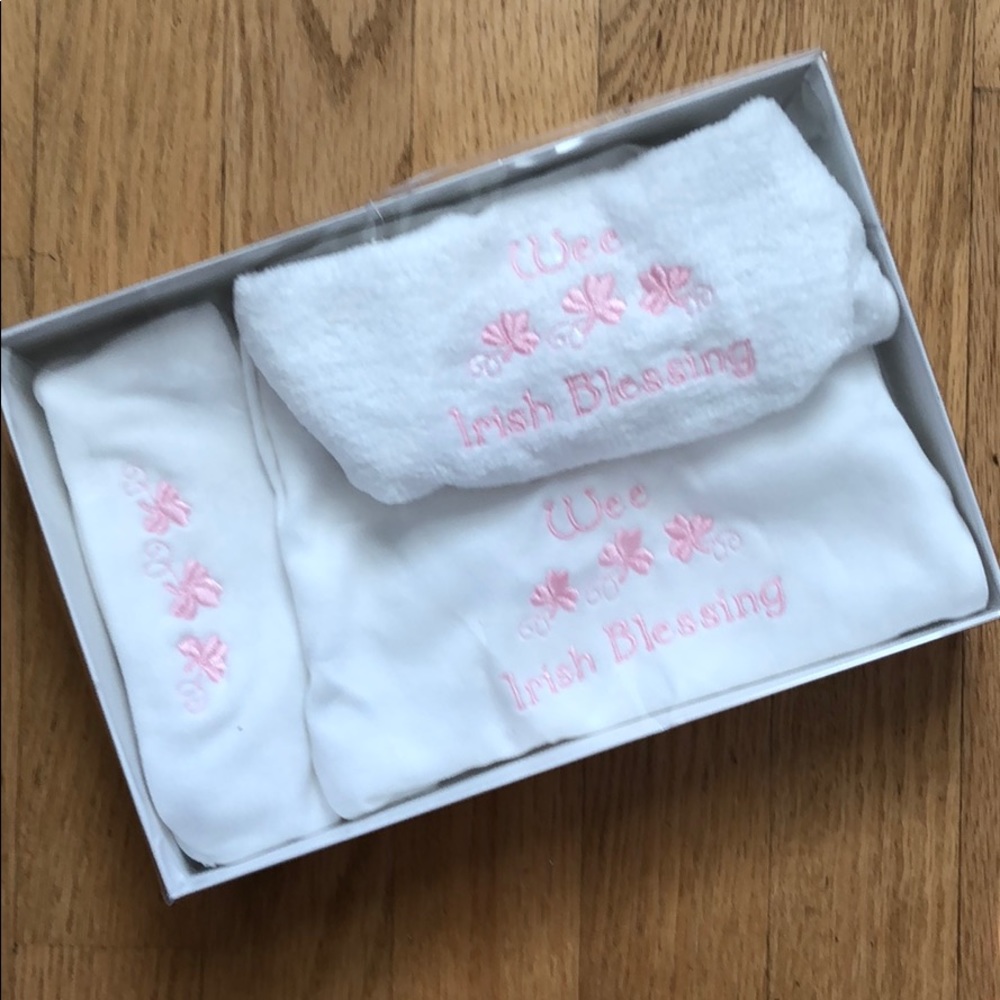 NIB “Wee Irish Blessing” NB girl gift set